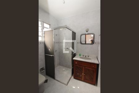 Casa à venda com 254m², 4 quartos e 6 vagasBanheiro da Suíte