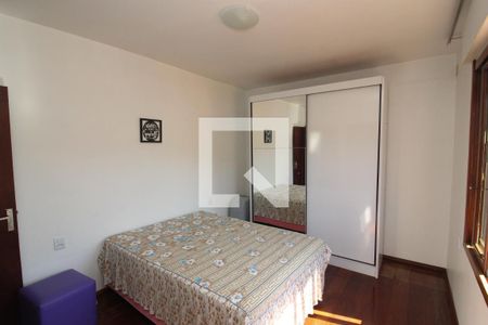 Casa à venda com 254m², 4 quartos e 6 vagasQuarto Suíte