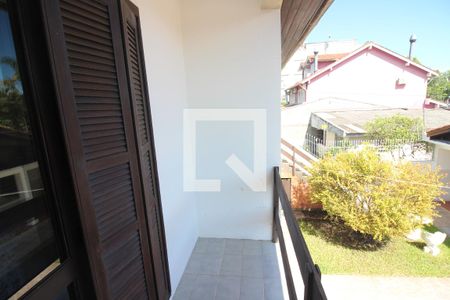 Casa à venda com 254m², 4 quartos e 6 vagasSacada do Quarto 3