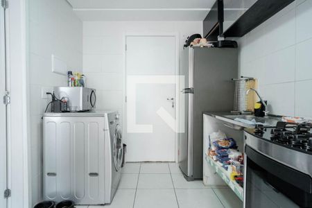 Cozinha de apartamento para alugar com 1 quarto, 28m² em Vila Penteado, São Paulo