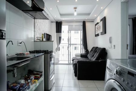 Cozinha de apartamento para alugar com 1 quarto, 28m² em Vila Penteado, São Paulo