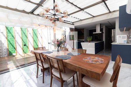 Apartamento para alugar com 120m², 2 quartos e 2 vagas Apartamento para alugar com 120m², 2 quartos e 2 vagasSala de jantar