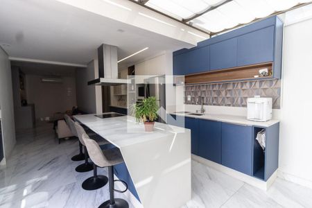 Apartamento para alugar com 120m², 2 quartos e 2 vagas Apartamento para alugar com 120m², 2 quartos e 2 vagasCozinha