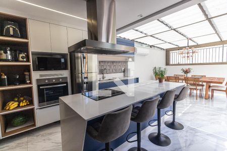 Apartamento para alugar com 120m², 2 quartos e 2 vagas Apartamento para alugar com 120m², 2 quartos e 2 vagasCozinha