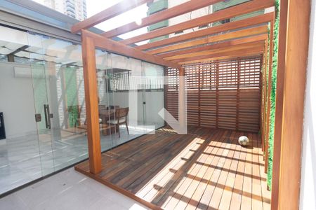 Apartamento para alugar com 120m², 2 quartos e 2 vagas Apartamento para alugar com 120m², 2 quartos e 2 vagasQuintal