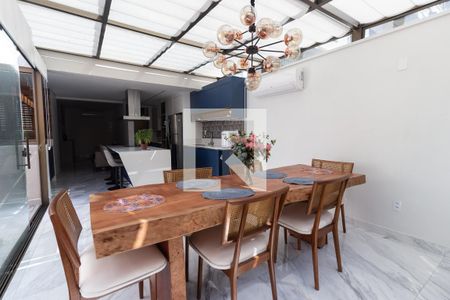 Apartamento para alugar com 120m², 2 quartos e 2 vagas Apartamento para alugar com 120m², 2 quartos e 2 vagasSala de jantar