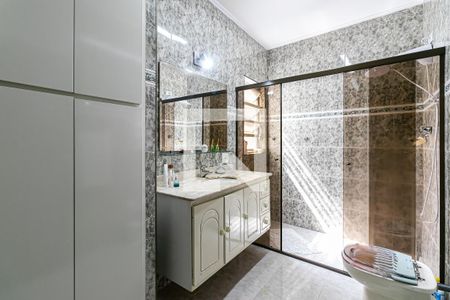 Casa à venda com 140m², 3 quartos e sem vaga Casa à venda com 140m², 3 quartos e sem vagaBanheiro