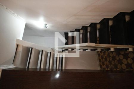 Escada de casa à venda com 3 quartos, 450m² em Vila Monumento, São Paulo