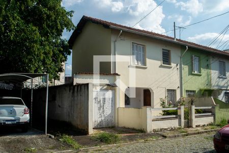 Casa de condomínio para alugar com 100m², 2 quartos e 2 vagas Casa de condomínio para alugar com 100m², 2 quartos e 2 vagasFachada casa