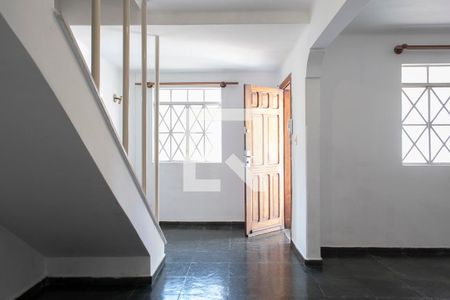 Casa de condomínio para alugar com 100m², 2 quartos e 2 vagas Casa de condomínio para alugar com 100m², 2 quartos e 2 vagasSala