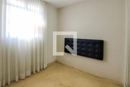 Quarto 1 de apartamento para alugar com 2 quartos, 46m² em Califórnia, Belo Horizonte