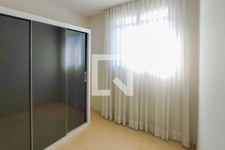 Quarto 2 de apartamento para alugar com 2 quartos, 46m² em Califórnia, Belo Horizonte