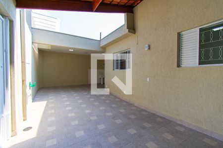 Casa para alugar com 80m², 2 quartos e 2 vagas Casa para alugar com 80m², 2 quartos e 2 vagasGaragem