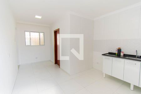 Casa para alugar com 80m², 2 quartos e 2 vagas Casa para alugar com 80m², 2 quartos e 2 vagasCozinha