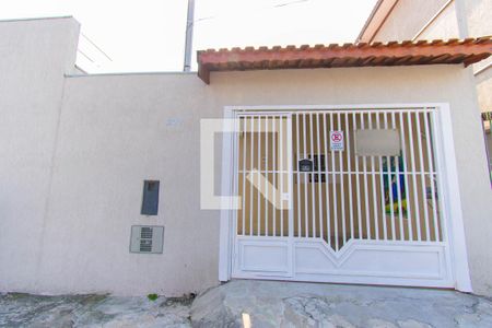 Casa para alugar com 80m², 2 quartos e 2 vagas Casa para alugar com 80m², 2 quartos e 2 vagasFachada