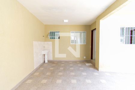 Casa para alugar com 80m², 2 quartos e 2 vagas Casa para alugar com 80m², 2 quartos e 2 vagasÁrea de Serviço e Quintal