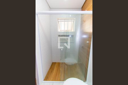 Casa para alugar com 80m², 2 quartos e 2 vagas Casa para alugar com 80m², 2 quartos e 2 vagasBanheiro