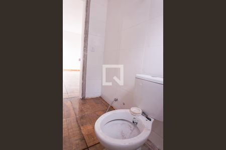 Casa à venda com 104m², 4 quartos e 2 vagasBanheiro