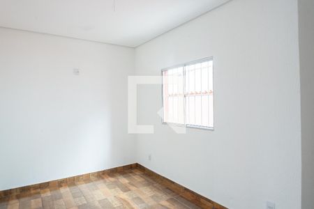 Casa à venda com 104m², 4 quartos e 2 vagasQuarto