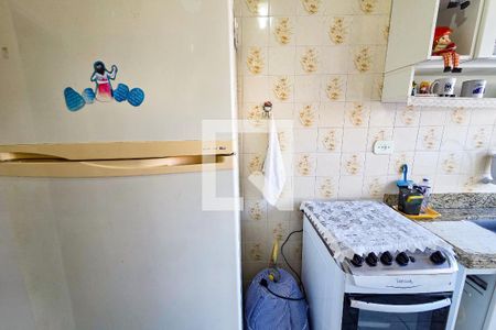 Cozinha de kitnet/studio para alugar com 1 quarto, 28m² em Caiçara, Praia Grande