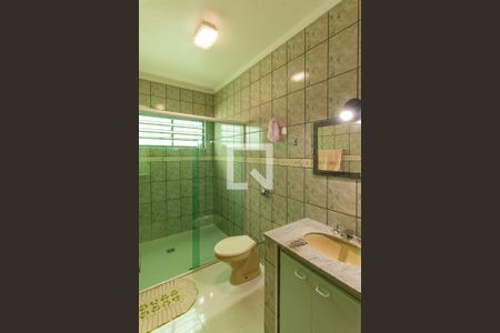 Casa à venda com 142m², 2 quartos e 6 vagasBanheiro Social