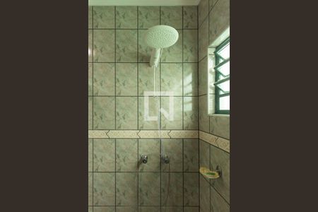 Casa à venda com 142m², 2 quartos e 6 vagasBanheiro Social