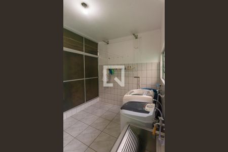 Casa à venda com 142m², 2 quartos e 6 vagasLavanderia