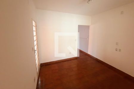 sala de casa para alugar com 4 quartos, 130m² em Jardim Itangua, Sorocaba