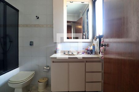 Banheiro do Quarto 1 - Suíte de apartamento à venda com 3 quartos, 117m² em Parque das Nações, Santo André