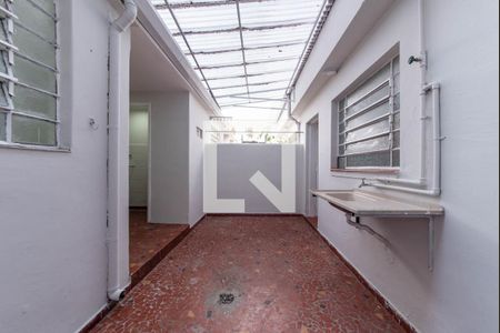 Casa para alugar com 115m², 2 quartos e 1 vagaQuintal