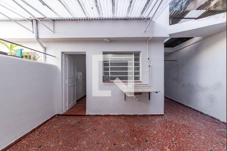 Casa para alugar com 115m², 2 quartos e 1 vagaQuintal