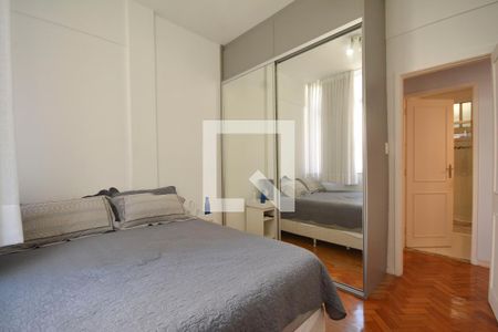 Quarto 1 de apartamento para alugar com 2 quartos, 45m² em Botafogo, Rio de Janeiro
