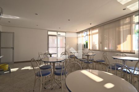 Apartamento à venda com 68m², 2 quartos e 1 vagaÁrea comum - Salão de festas