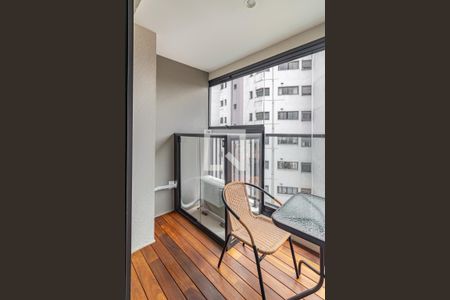 Studio à venda com 25m², 1 quarto e sem vaga Studio à venda com 25m², 1 quarto e sem vagaStudio - Varanda