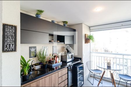 Apartamento à venda com 115m², 3 quartos e 2 vagas Apartamento à venda com 115m², 3 quartos e 2 vagasVaranda