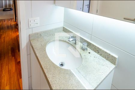 Apartamento à venda com 115m², 3 quartos e 2 vagas Apartamento à venda com 115m², 3 quartos e 2 vagasBanheiro Social