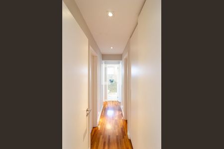 Apartamento à venda com 115m², 3 quartos e 2 vagas Apartamento à venda com 115m², 3 quartos e 2 vagasCorredor