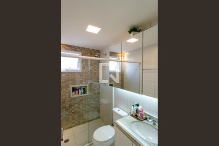 Apartamento à venda com 115m², 3 quartos e 2 vagas Apartamento à venda com 115m², 3 quartos e 2 vagasBanheiro da Suíte