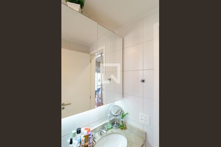 Apartamento à venda com 115m², 3 quartos e 2 vagas Apartamento à venda com 115m², 3 quartos e 2 vagasBanheiro da Suíte