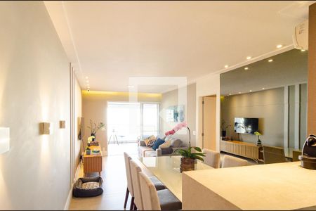 Apartamento à venda com 115m², 3 quartos e 2 vagas Apartamento à venda com 115m², 3 quartos e 2 vagasSala