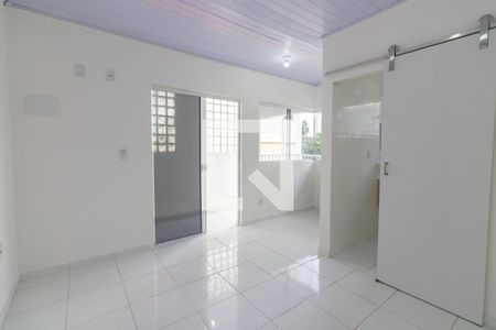Kitnet de casa para alugar com 1 quarto, 34m² em Cidade Monções, São Paulo