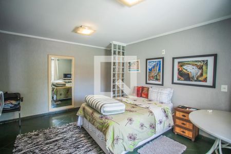 Casa para alugar com 180m², 2 quartos e 6 vagasSuíte