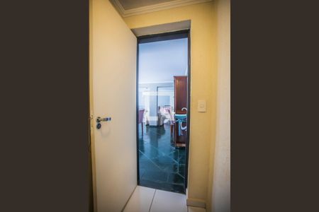 Casa para alugar com 180m², 2 quartos e 6 vagasBanheiro 2