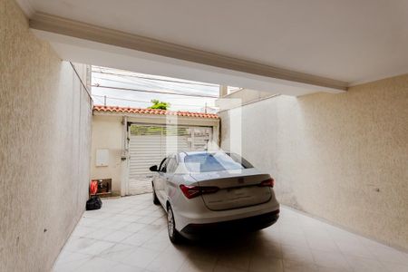 Casa à venda com 120m², 3 quartos e 4 vagas Casa à venda com 120m², 3 quartos e 4 vagasGaragem