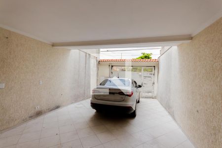 Casa à venda com 120m², 3 quartos e 4 vagas Casa à venda com 120m², 3 quartos e 4 vagasGaragem