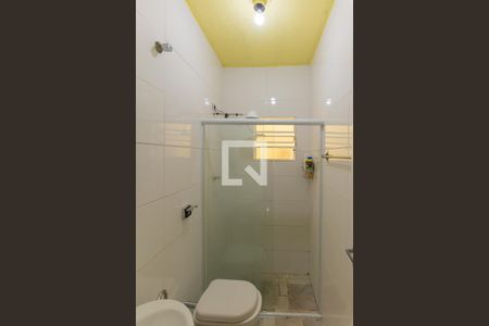 Casa à venda com 125m², 2 quartos e 1 vaga Casa à venda com 125m², 2 quartos e 1 vagaBanheiro