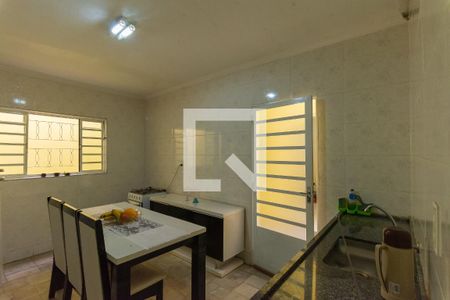 Casa à venda com 125m², 2 quartos e 1 vaga Casa à venda com 125m², 2 quartos e 1 vagaCozinha