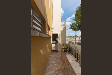 Casa à venda com 360m², 5 quartos e 2 vagasQuintal