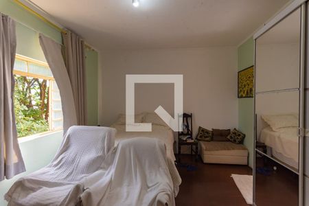 Casa à venda com 360m², 5 quartos e 2 vagasSuíte