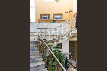 Casa à venda com 360m², 5 quartos e 2 vagasJardim e Escada